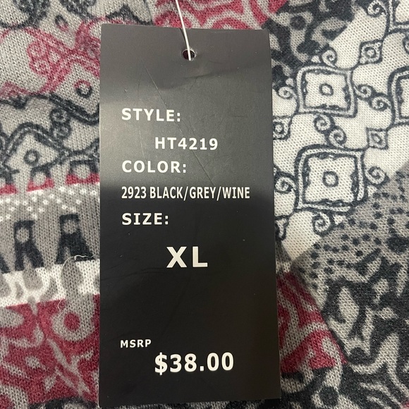 Robert Louis Black and Red Patterned Maxi Skirt - Picture 4 of 8